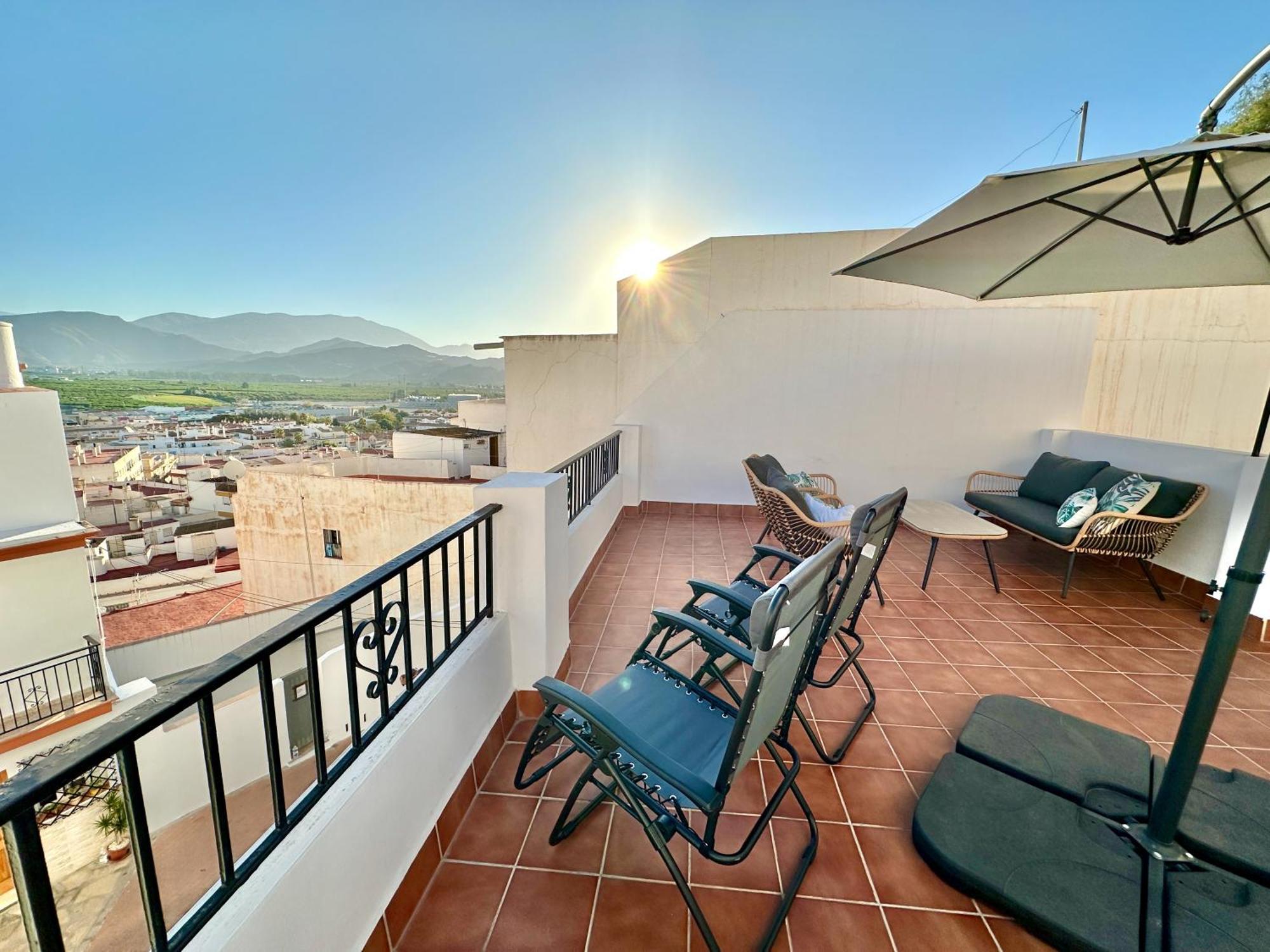 Villa Casa Carmen Terraza Y Patio Privado En Salobreña Extérieur photo